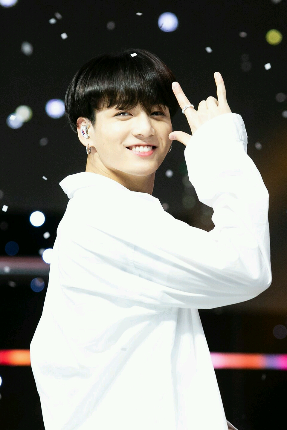 "万众瞩目"田柾国,solo曲euphoria破纪录,登顶kpop男爱豆谷歌搜索量