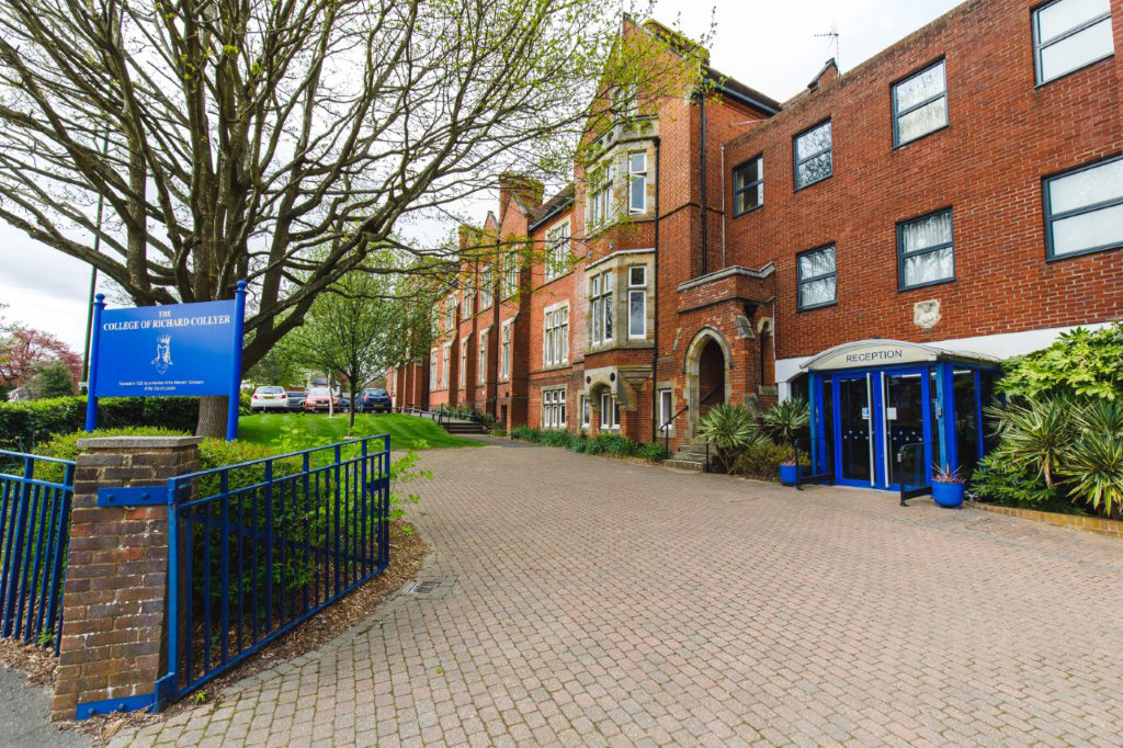 英国优秀公立中学collyers学院