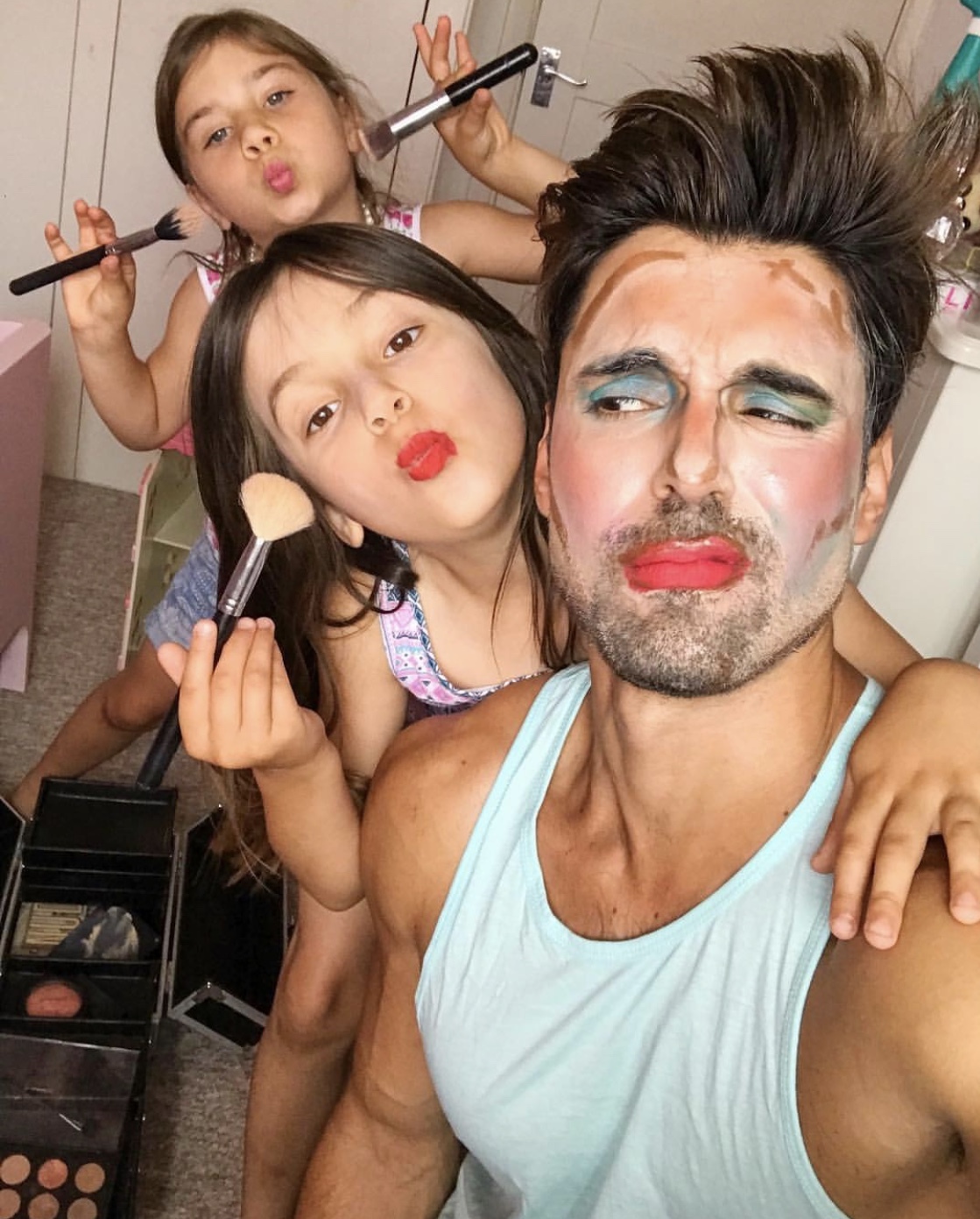 如何长生不老?|你能看出这是即将奔四的超模奶