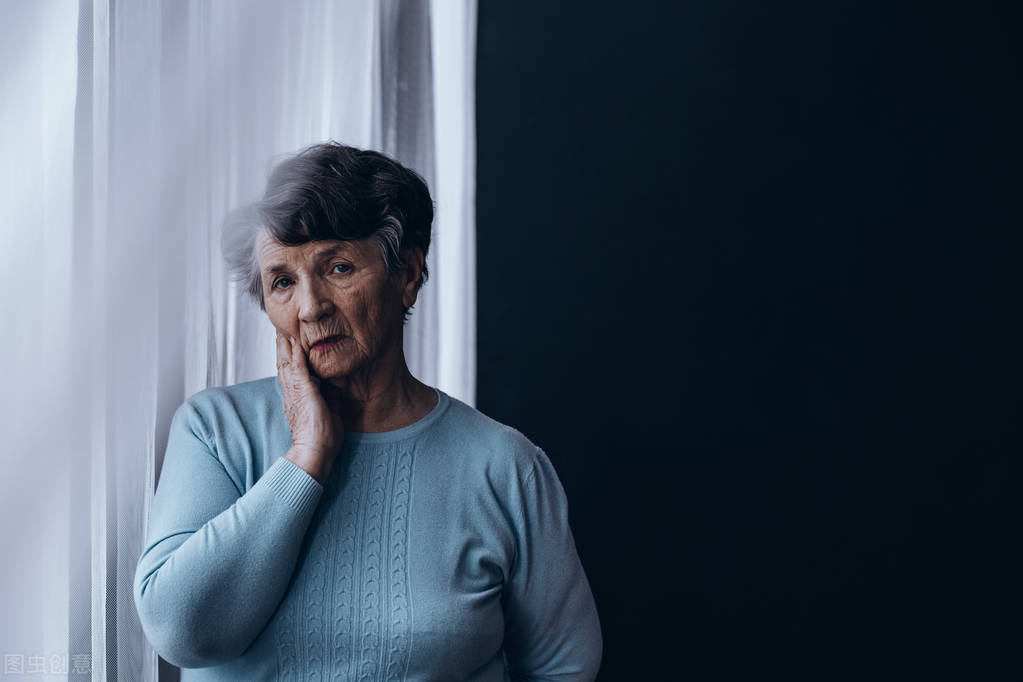 高海军-老年人患有焦虑症该如何治疗?