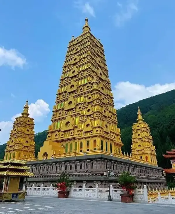 五台山圣迹之大宝寺正觉塔