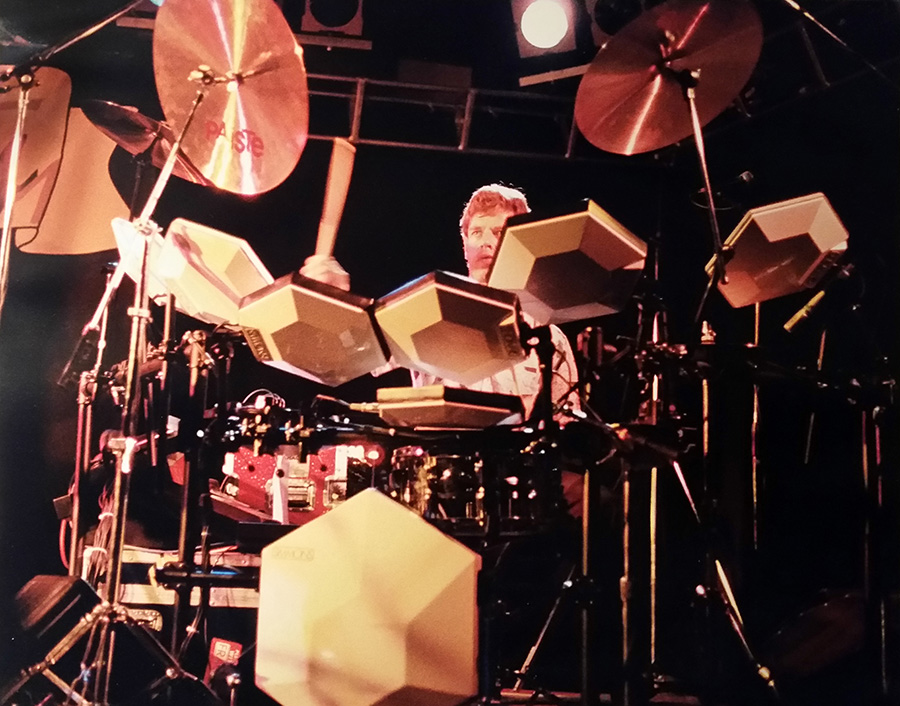 bill bruford with the simmons sdx