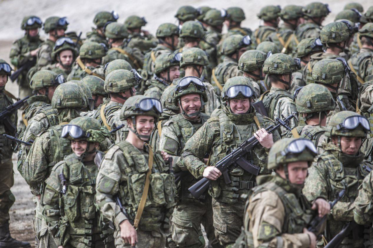 角力升级？俄国防部长：北约已在俄边境集结超3万兵力，俄白两国正进行战斗调整|俄罗斯|乌克兰|核武器_新浪新闻