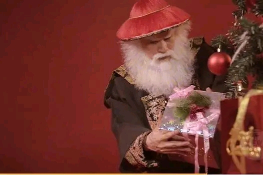 徐锦江再现鳌拜版圣诞老人录视频送大家祝福网友不敢不快乐