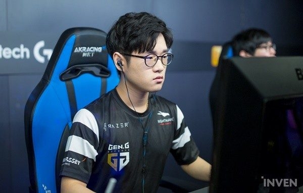 g的crown与ruler选手接受了spotv的采访. q:这是一场艰难地系列赛.