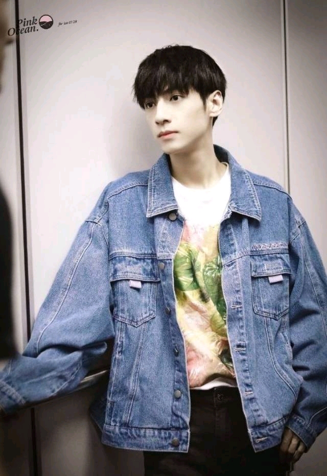 长相不行刘诗诗,全家最丑刘亦菲,全班最丑郭富