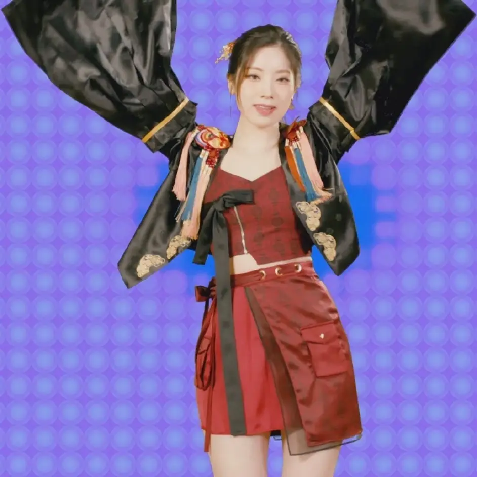 韩网热议 Twice与blackpink服装相似 Twice造型师表示抱歉 哔哩哔哩