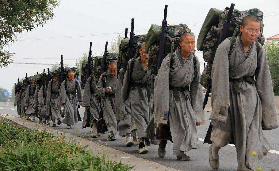 我们的和尚都在干什么呢? 募化,劝化之意 即以募化结佛缘.