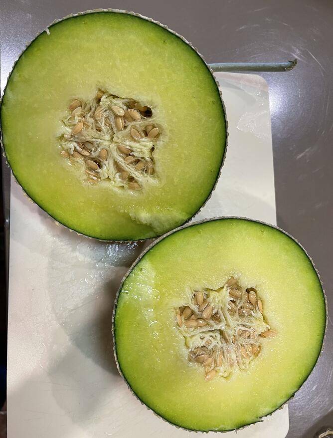 顺义日系深网纹瓜切开实景