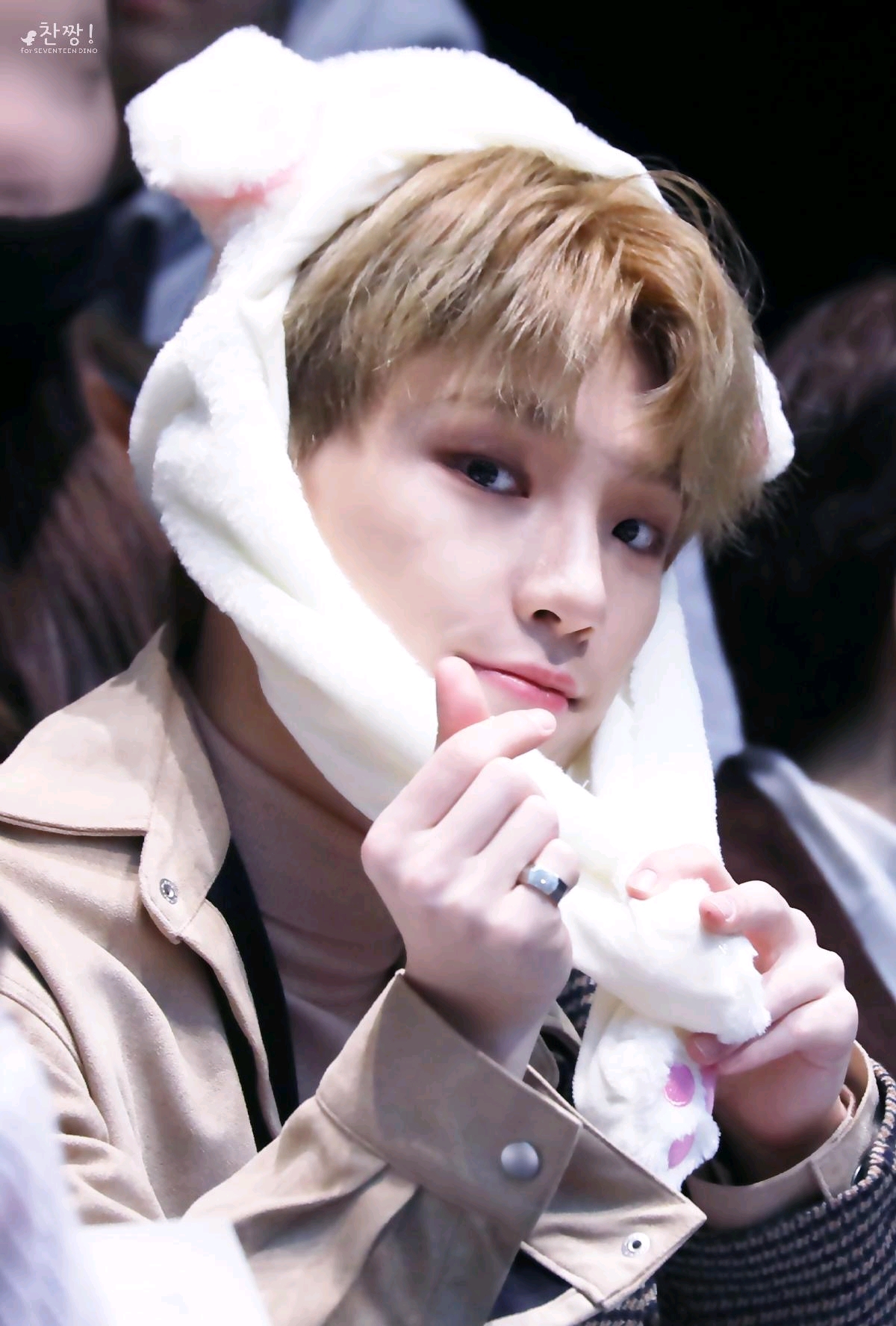 5.1-5.2韩娱资讯(防弹获2019BBMA双冠王\/宇宙