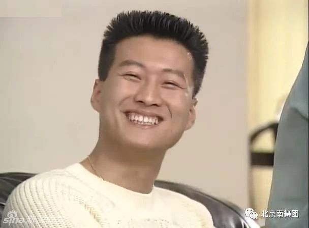 抖音现在流行复古风,《失恋阵线联盟》舞蹈教学