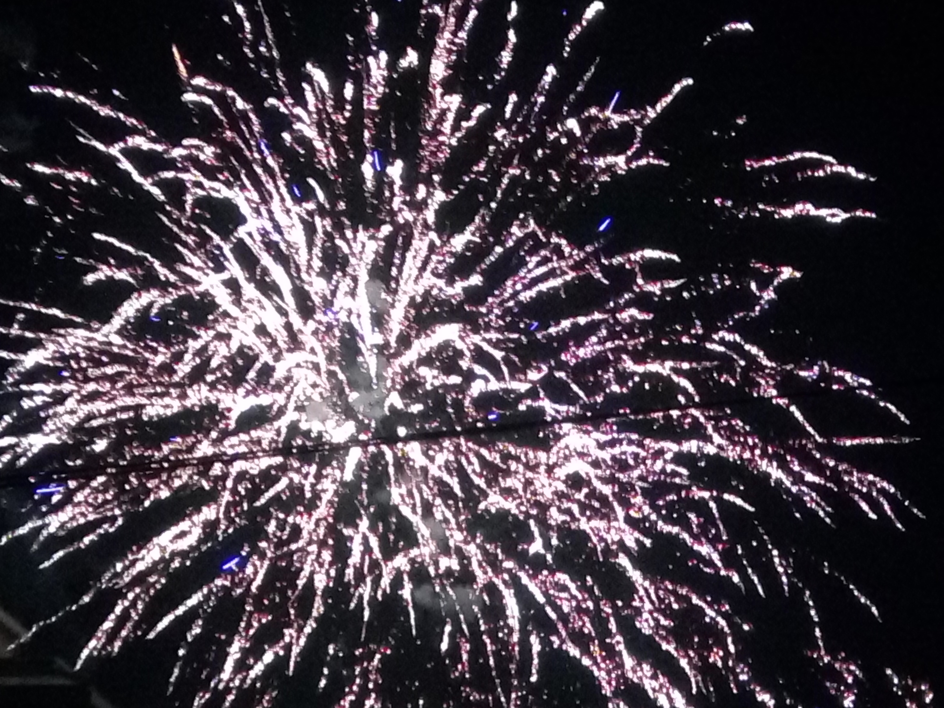 不知道scp基金会的人也能看懂的同人小说。第