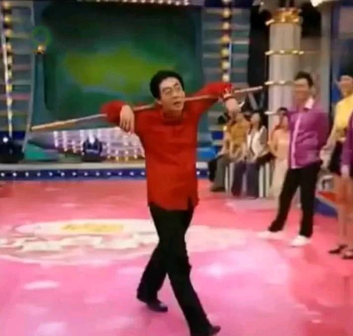 遭网友批评后,六小龄童再上节目,称《大话西游