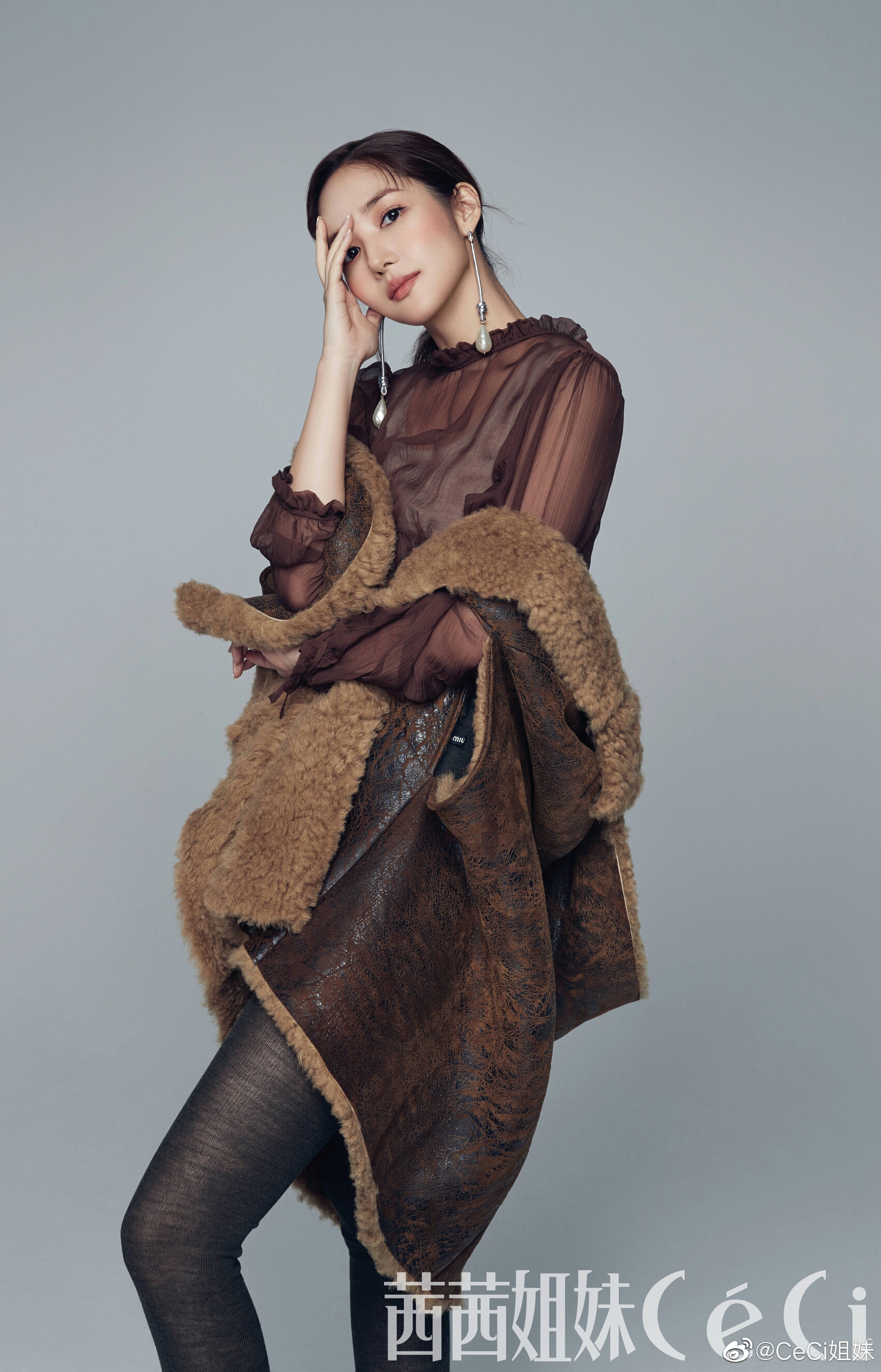 演员朴敏英登2019-9月刊《céci茜茜姐妹》中国版·双封面人物杂志