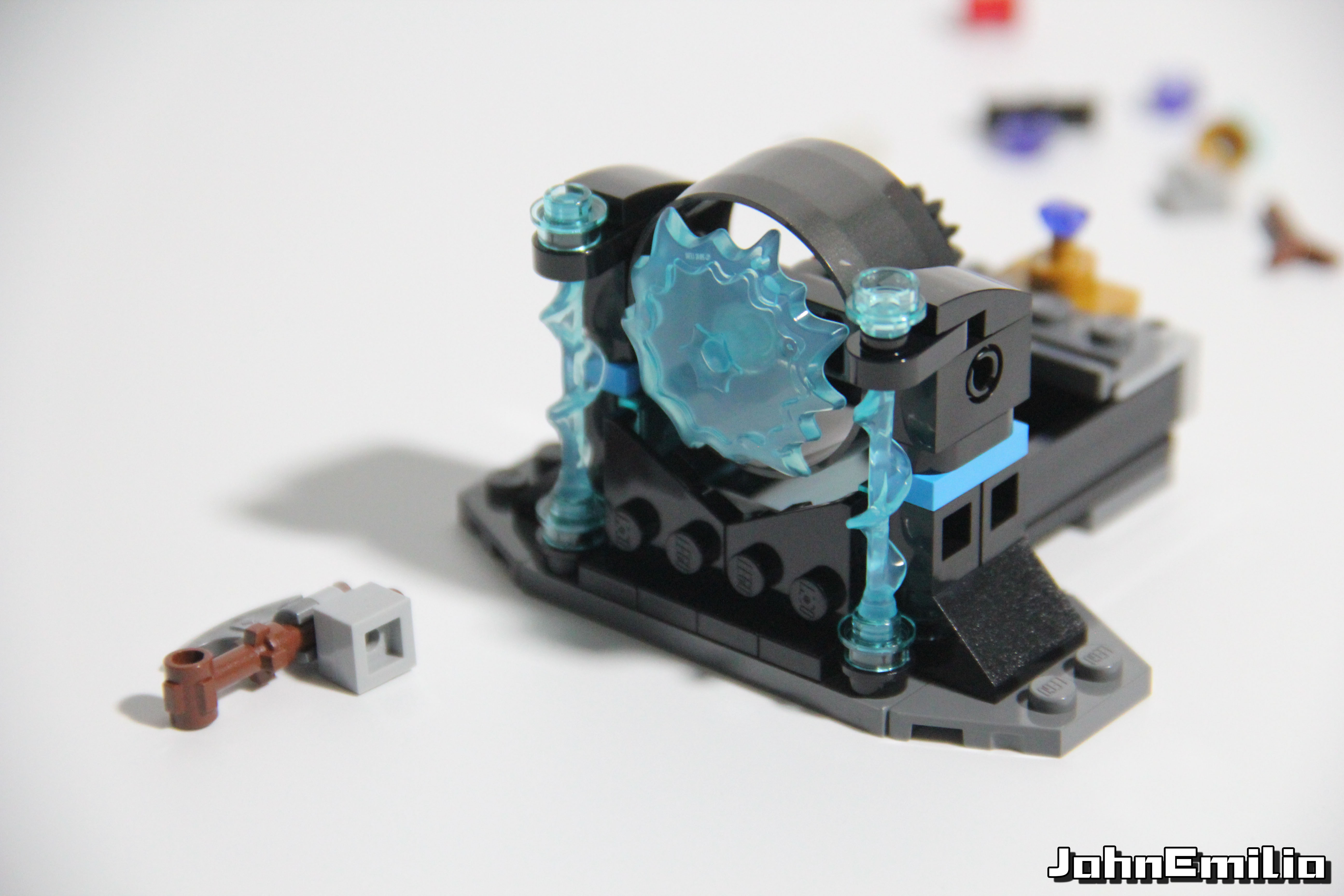 【乐高评测】复联3中最大SET,结构完美,内饰精