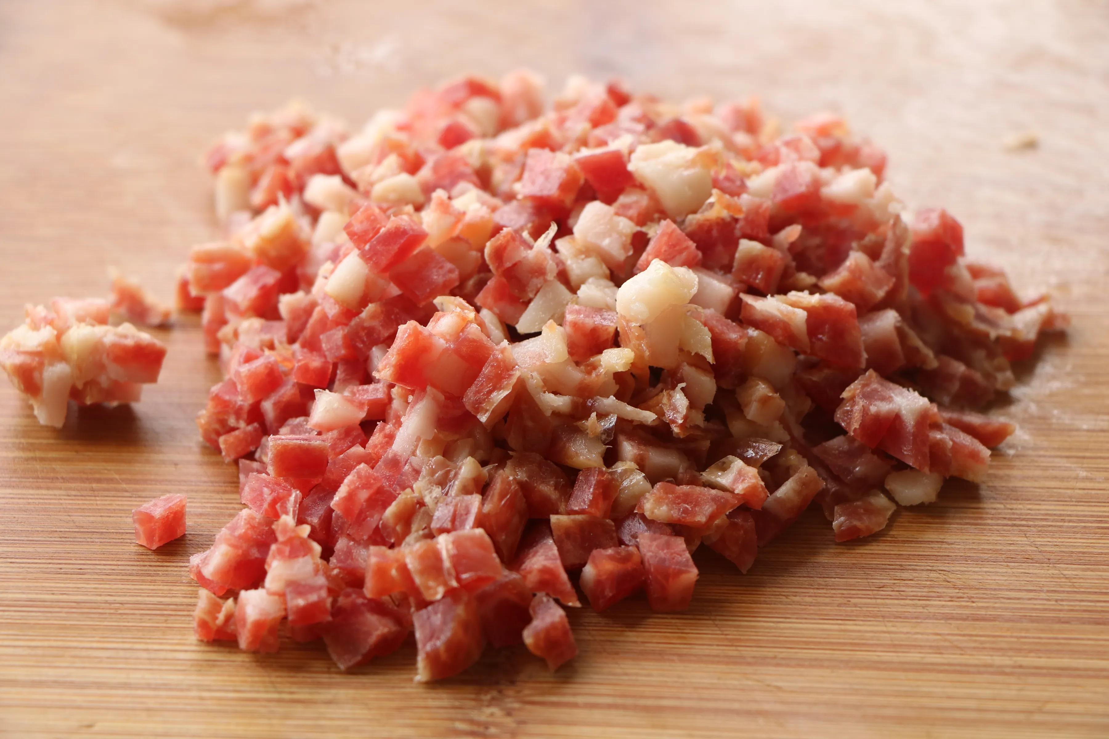 比包子馒头还好吃,外皮有嚼劲,馅料满满,一次吃3个都不过瘾!