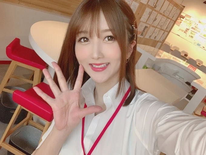 大槻响大姐姐一号