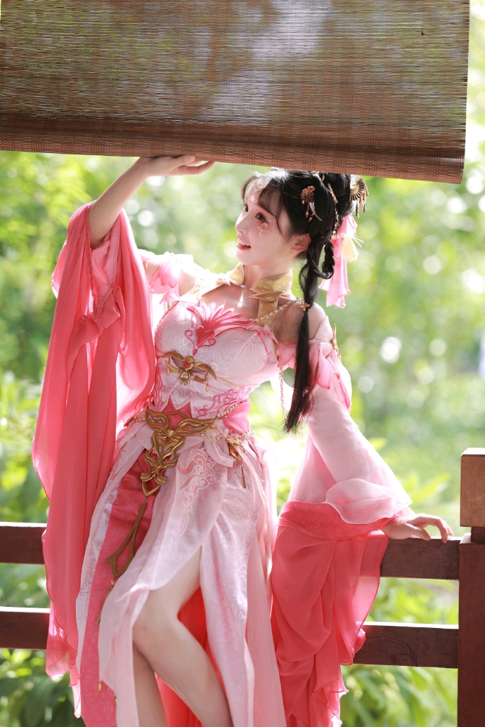 cos play - 哔哩哔哩