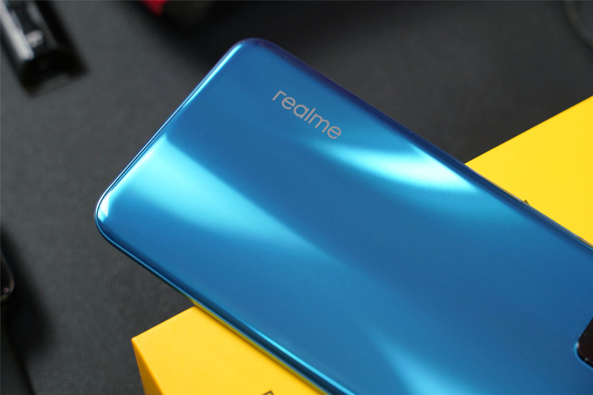 不妥协的千元性价比小钢炮真我v11全方位体验