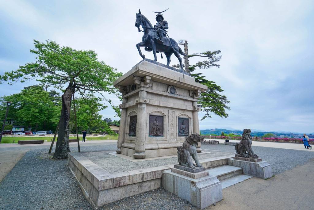 替身使者最想上的大学因为可以游遍杜王町甚至能见到鲁迅先生