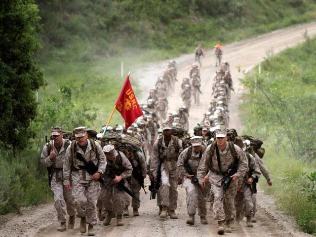 美国宣布从德撤军1.2万人,美德彻底反目了吗?北约之间到底发生了什么?