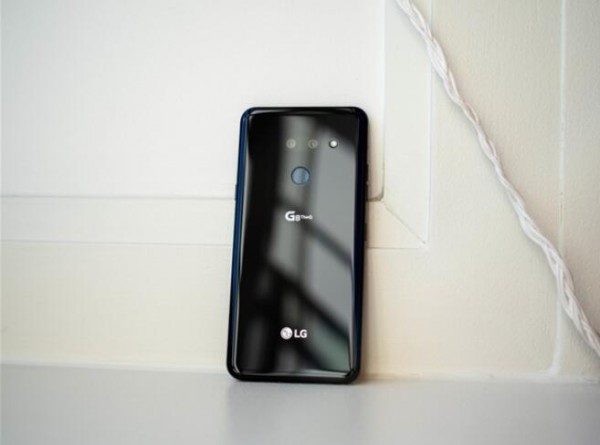 全球首款前置TOF镜头手机 LG发布新机G8 