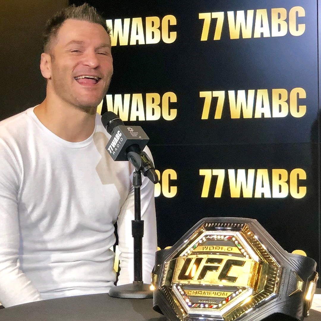 ufc重量级冠军火警米欧奇ins照片自取