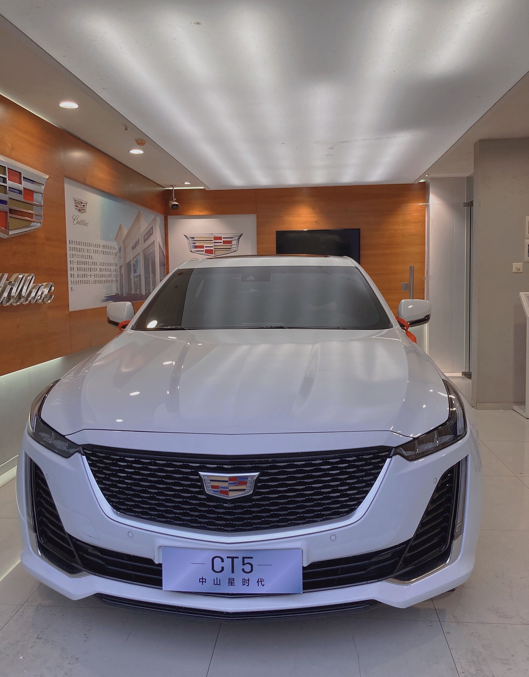 凯迪拉克ct4,凯迪拉克ct5哪一款是你心仪的呢?