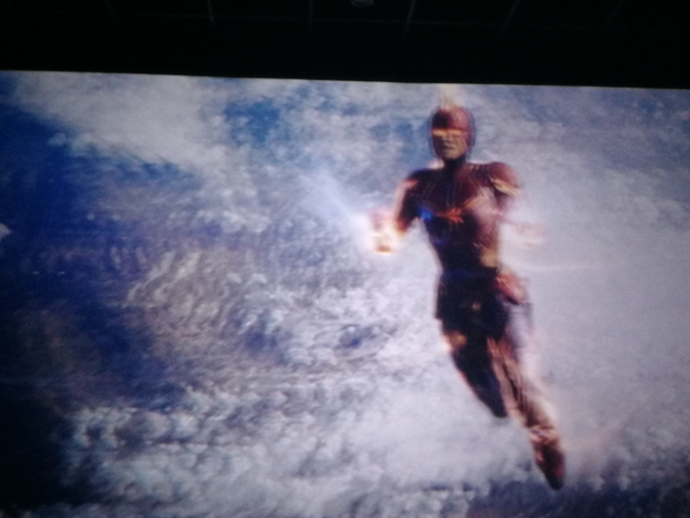 惊奇队长彩蛋介绍!和复联三结尾,还有复联四的