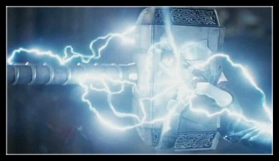 《复联4》美国队长为什么可以使用两把雷神之