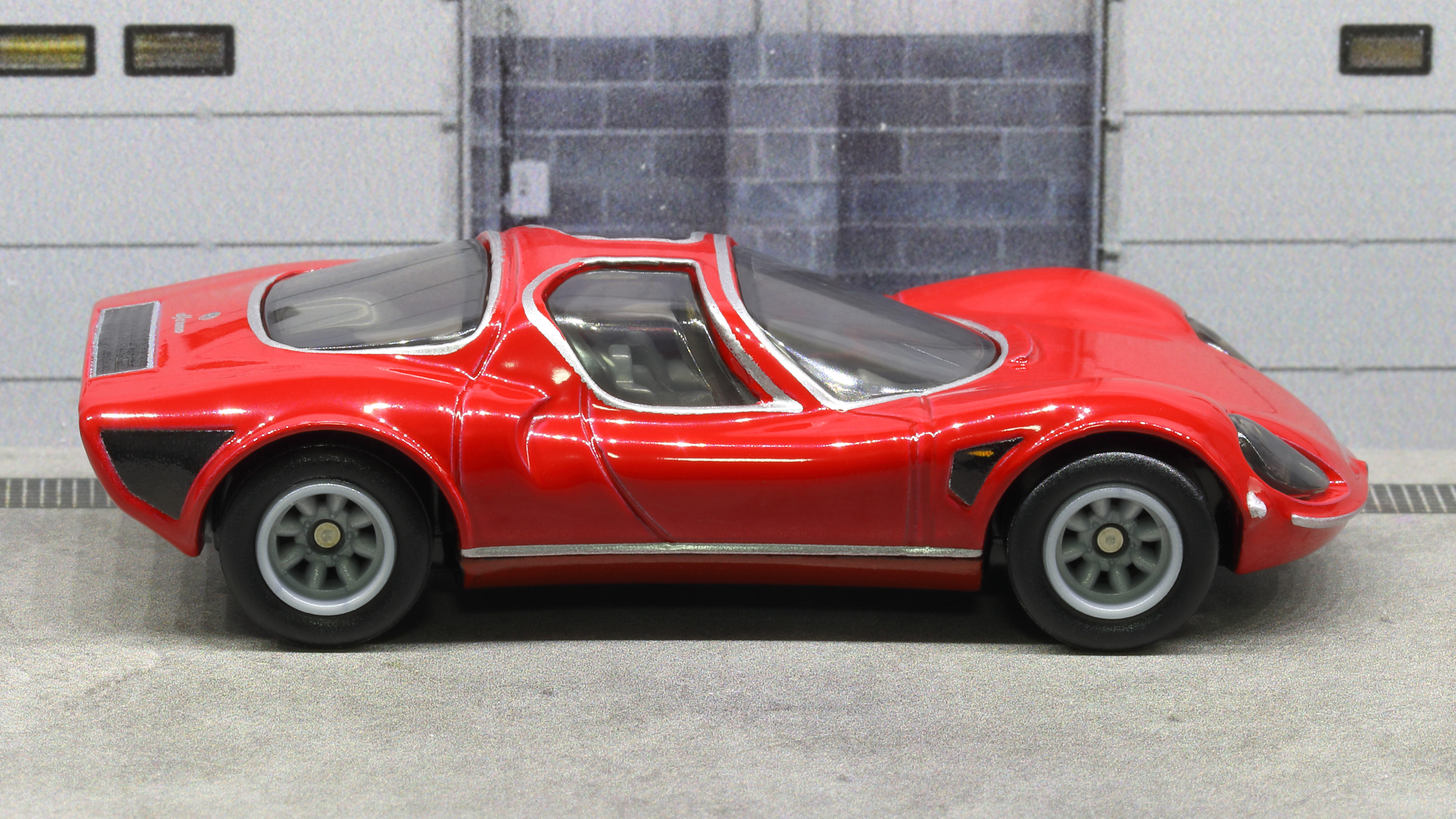 每日一车 - alfa romeo 33 stradale - hotwheels风火轮