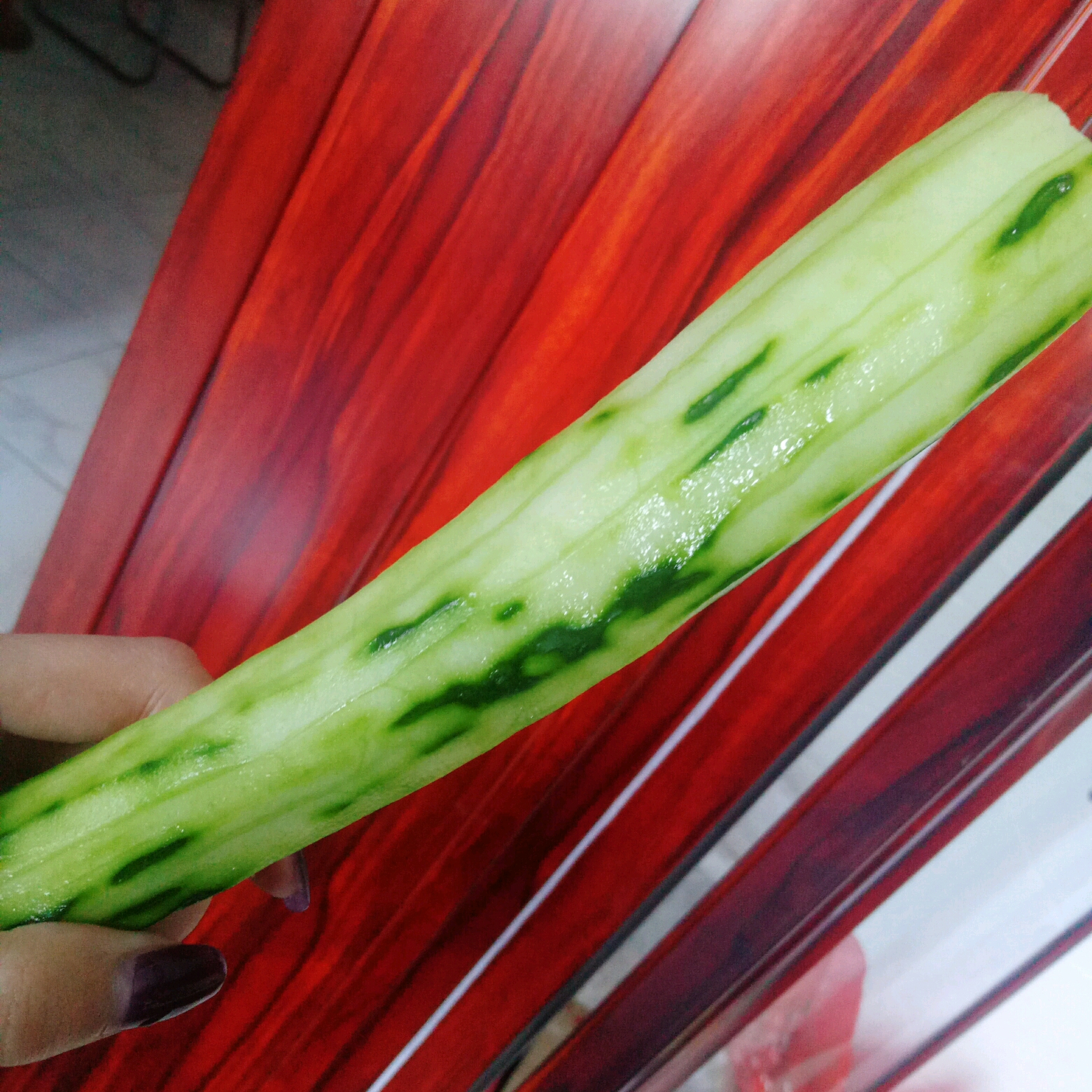 午饭: 一根黄瓜