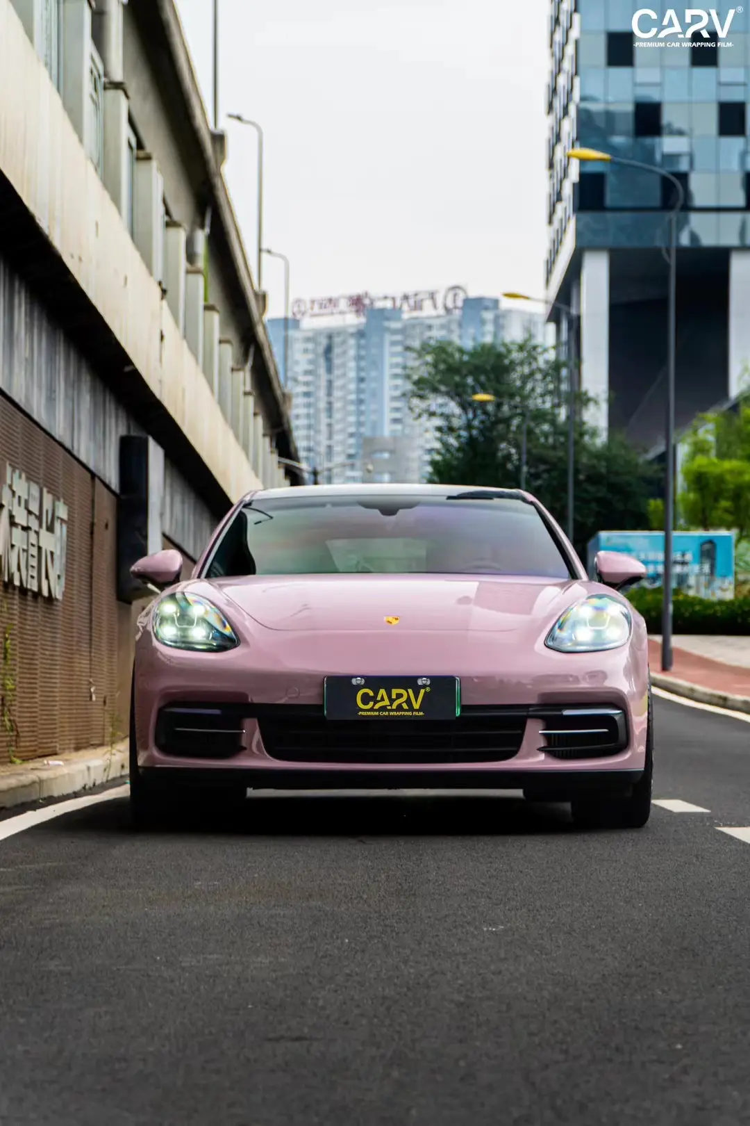 帕拉梅拉turbo卡孚改色膜白金紫水晶,散发浓郁深邃魅力的深紫色