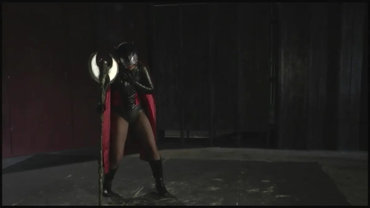 我们可以解析出,黑暗女王应该是某种精神生命体,通过附身来实现永生