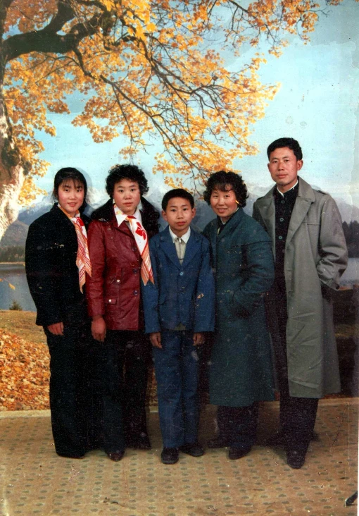 励志小说《当今奇人周兴和》之十五 为创新业缔姻缘 - 哔哩哔哩