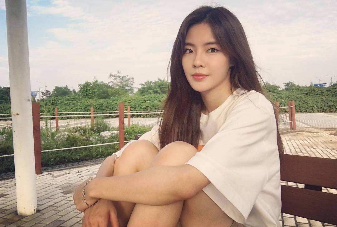 李光洙女友李先彬被公司起诉要求赔偿违反专属合约获得的五亿