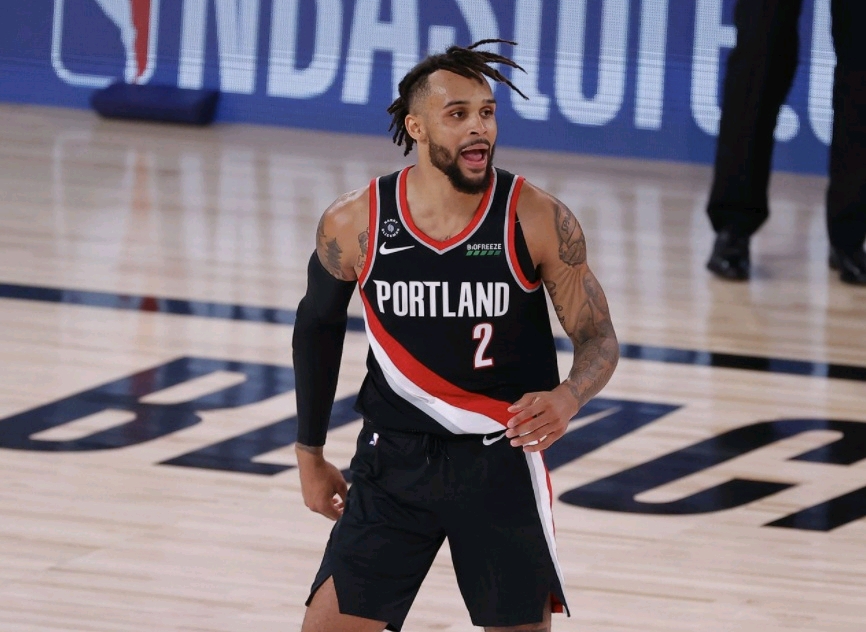 特伦特火力全开轰下28分,队友们纷纷表示盛赞