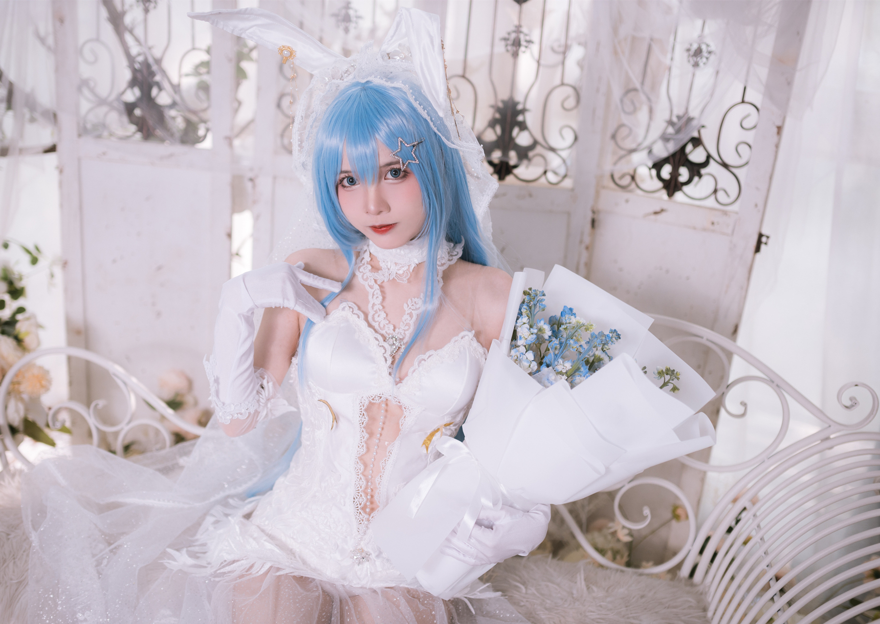 挽希碧蓝航线花园白雪之仪cosplay5