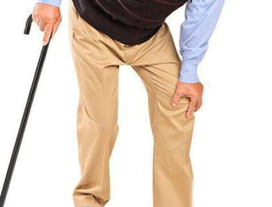 1,醉汉步态因重心不易控制,步行时两腿间距增宽抬腿后身体向两侧摇摆