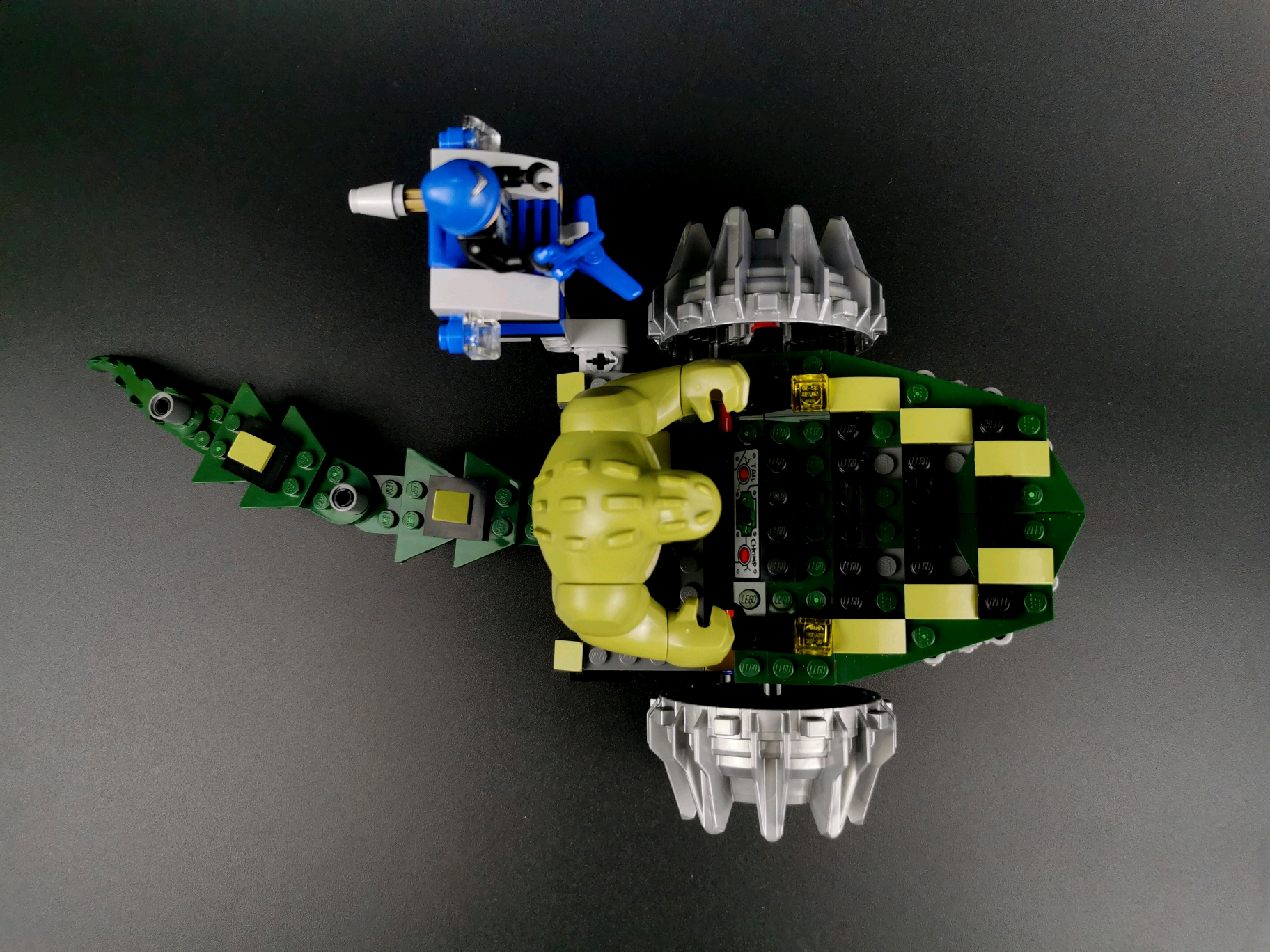 乐高dc脑洞怪这坦克防弹吗360度无死角评测乐高76055蝙蝠侠杀手鳄战车