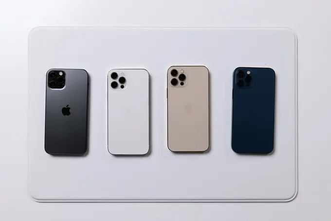 它是大家都满意的海蓝色 Iphone 12 Pro海蓝色开箱 拍照深度体验 哔哩哔哩