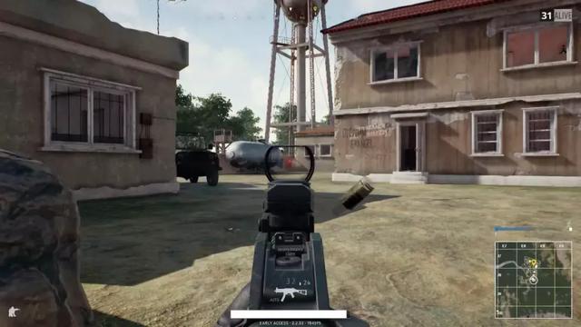 绝地求生：M16和AK这两把步枪，你更愿意用哪一把？