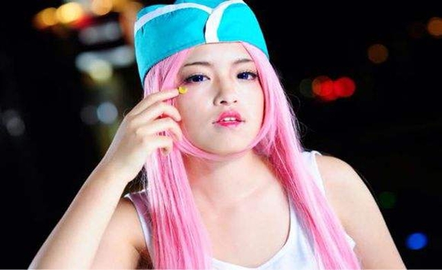 海贼王海贼真人cos女帝还原度100娜美比原版还美