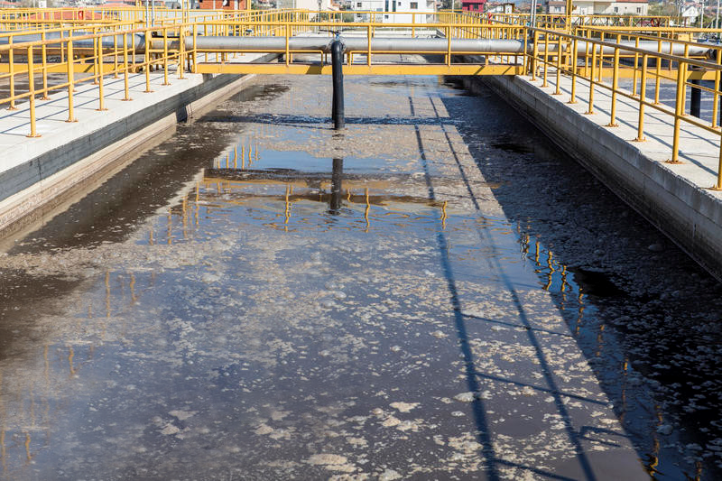 混合溶剂,萃取的化学成分以及抗生素等;高浓度的制药厂废水的cod含量