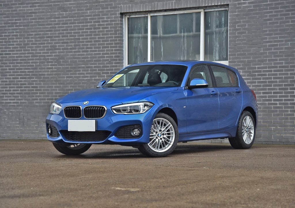 单身小美女遇难题,进口宝马120iM和国产宝马3