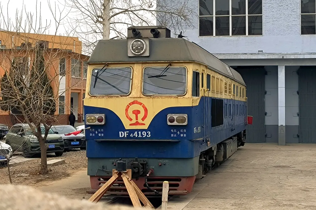 淄博站南广场探访 淄博机务段远眺 铁四村机位拍车