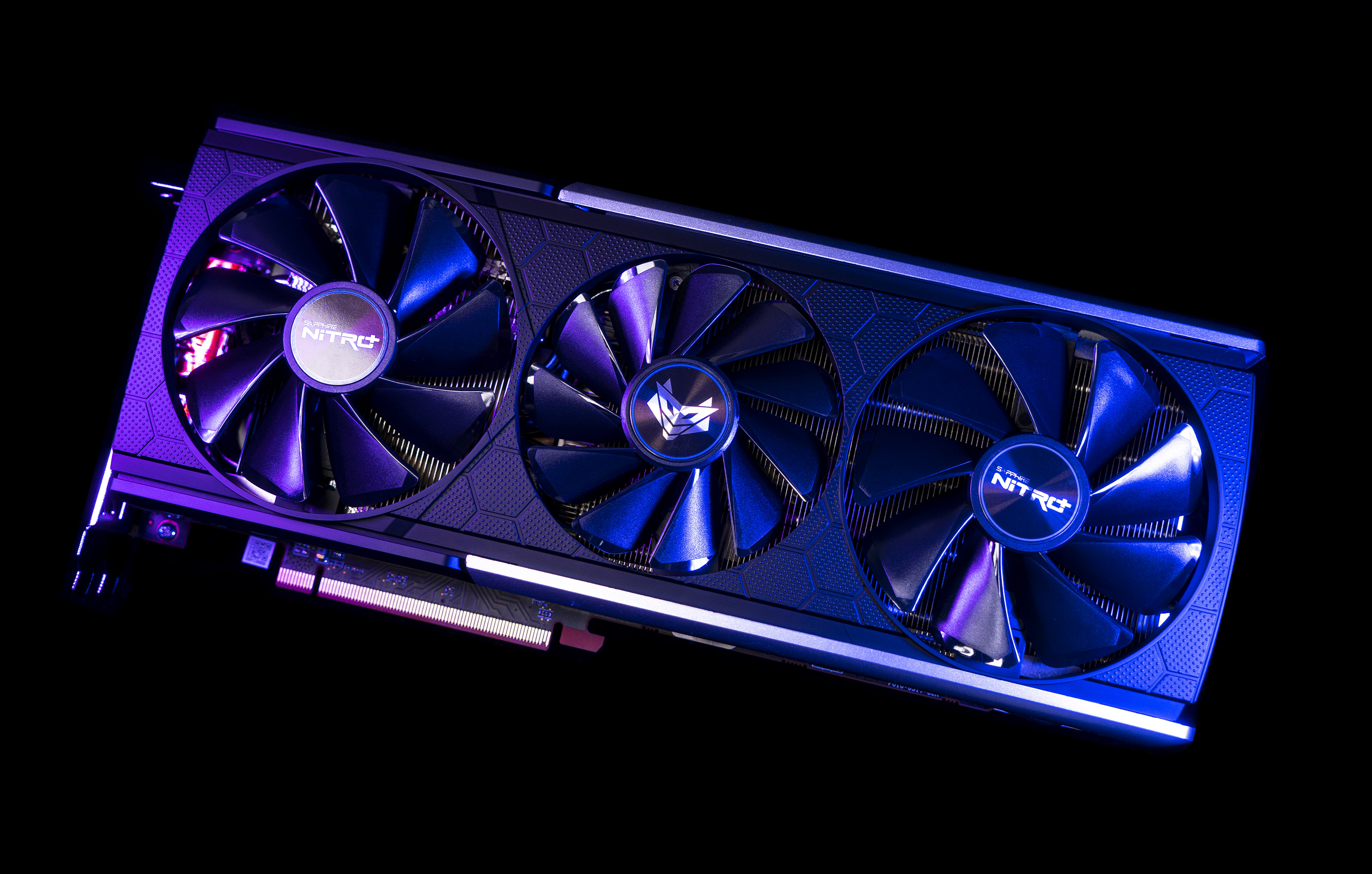 蓝宝石5700xt超白金首发测评,这才是a卡完全体?