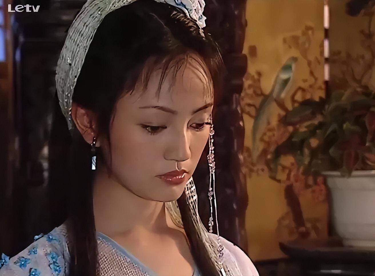 给2022年“扮丑最绝的10位女演员”排个名，刘琳第8，颜丙燕第2