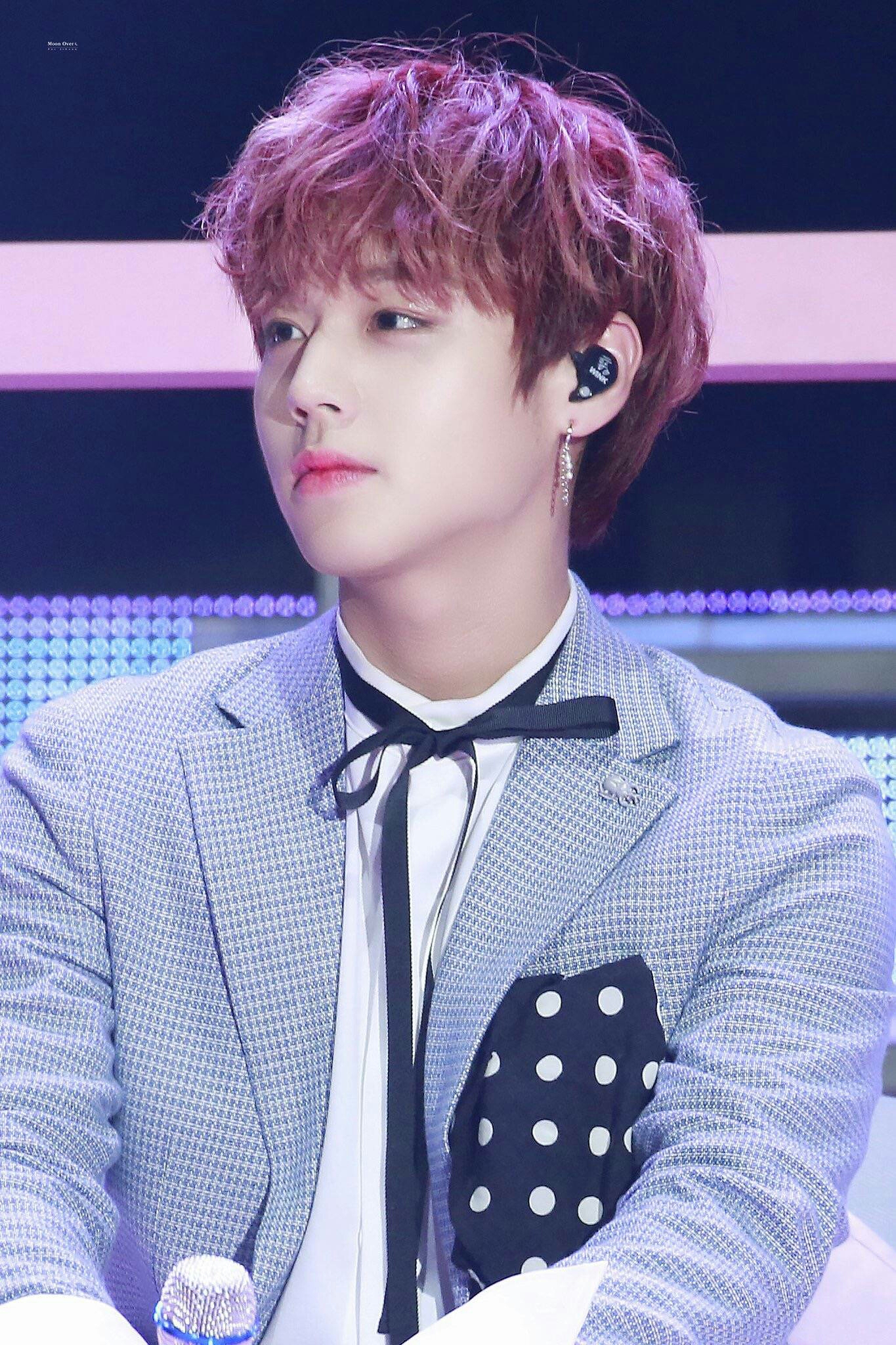 朴志训fm台湾场帅气小王子图片合集