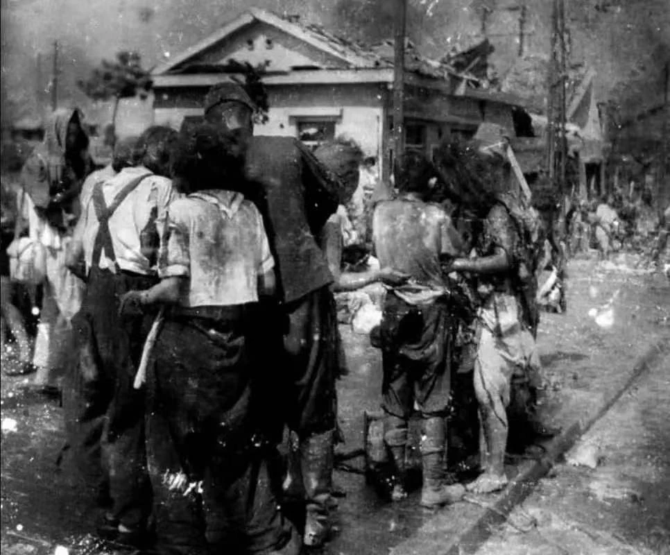 这是1945年日本广岛原子弹爆炸一小时后的场景，宛如人间炼狱 哔哩哔哩